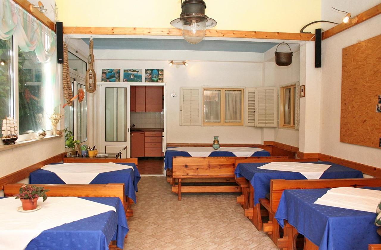 Apartments With A Parking Space Zuljana, Peljesac - 4574 Bagian luar foto