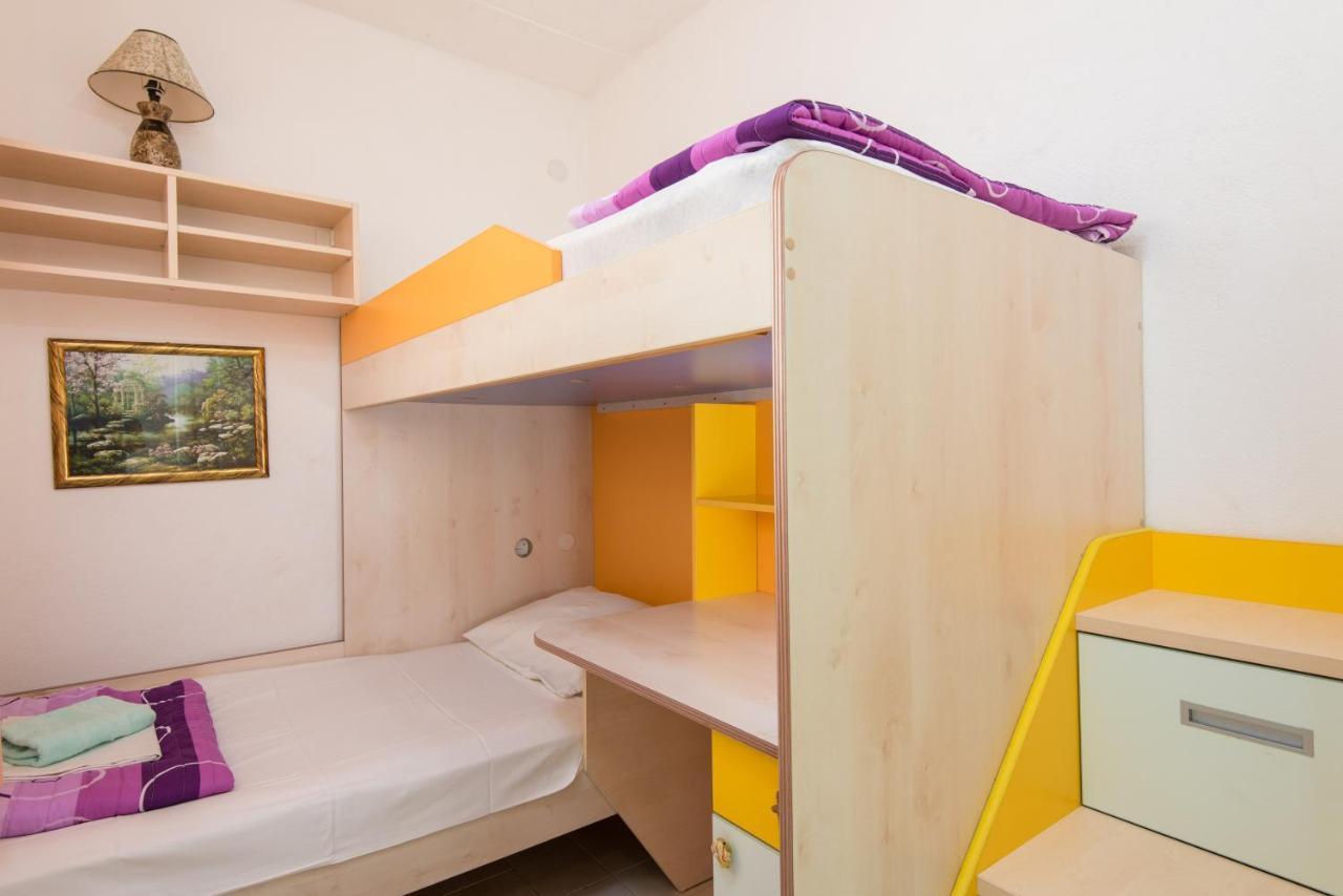 Apartments With A Parking Space Zuljana, Peljesac - 4574 Bagian luar foto
