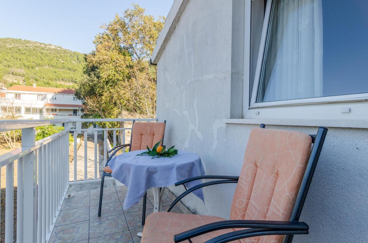 Apartments With A Parking Space Zuljana, Peljesac - 4574 Bagian luar foto