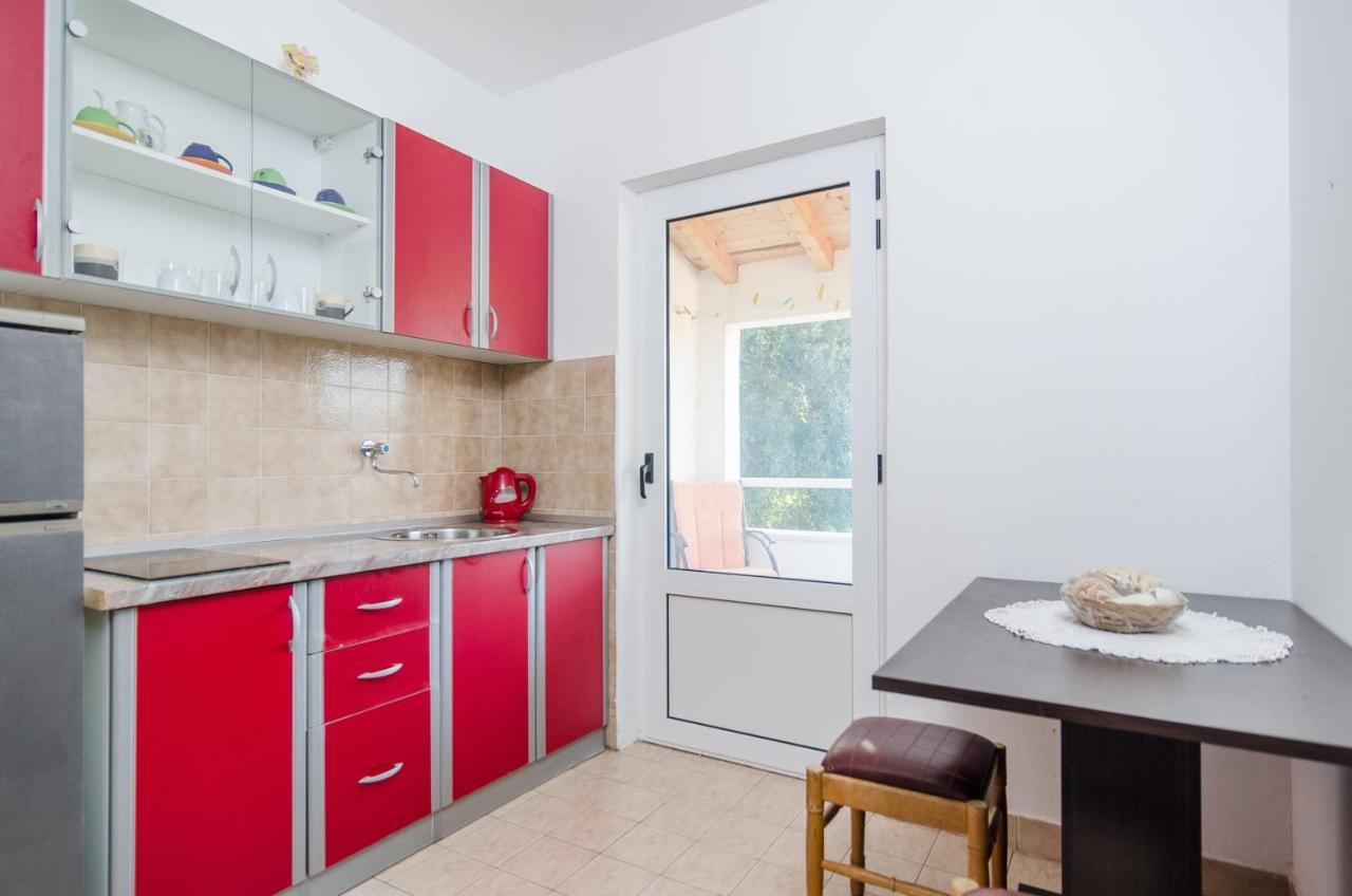 Apartments With A Parking Space Zuljana, Peljesac - 4574 Bagian luar foto