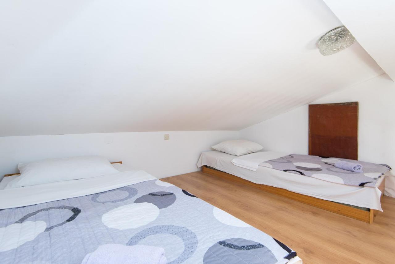 Apartments With A Parking Space Zuljana, Peljesac - 4574 Bagian luar foto