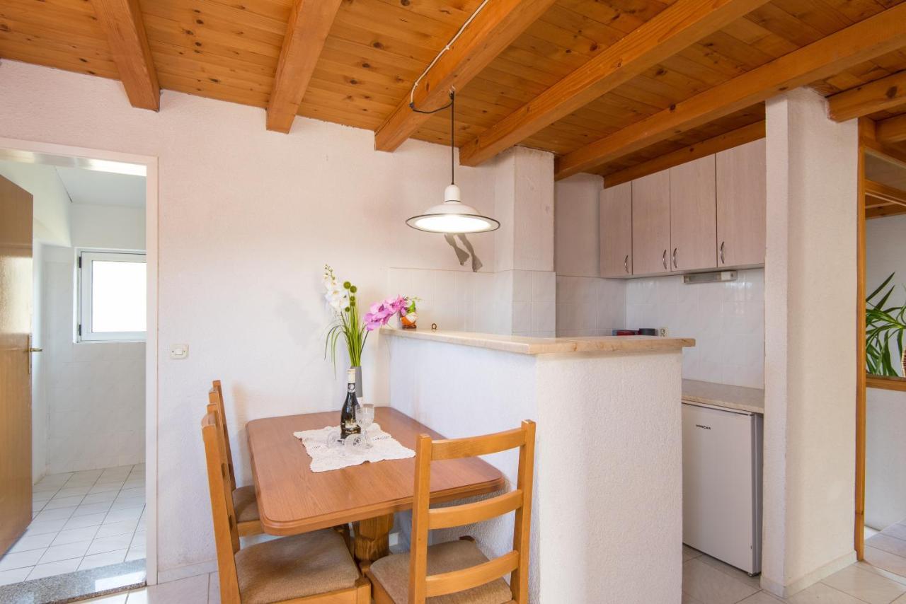 Apartments With A Parking Space Zuljana, Peljesac - 4574 Bagian luar foto